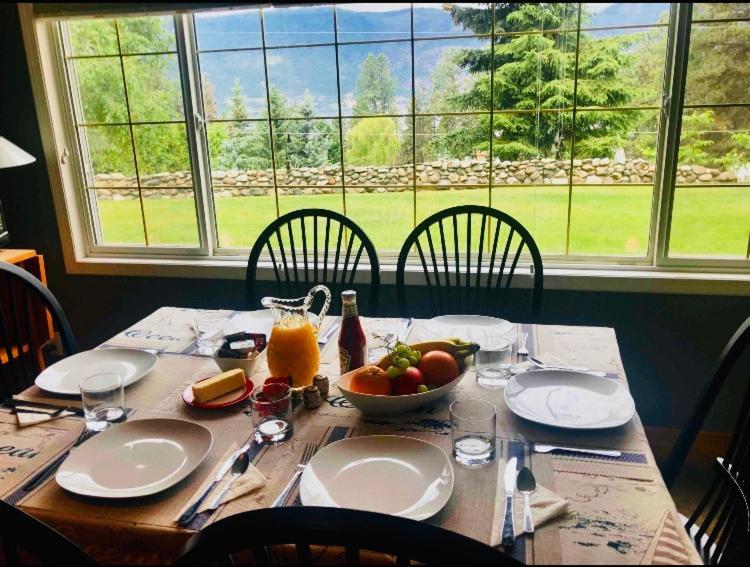 The Blue House Bed And Breakfast Lake Country Extérieur photo